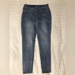 Rue 21 HiRise Curve jeggings, lace up, button closure. great condition. size 10
